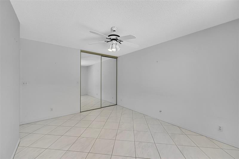 Image 34 of 55 For 4861 22nd St  4175