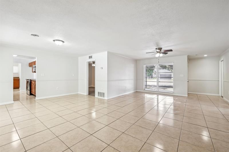 Image 7 of 37 For 334 12th Ave
