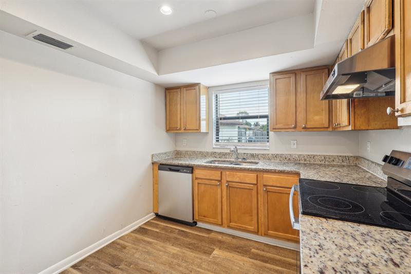 Image 10 of 34 For 3789 Mil Pond Ct