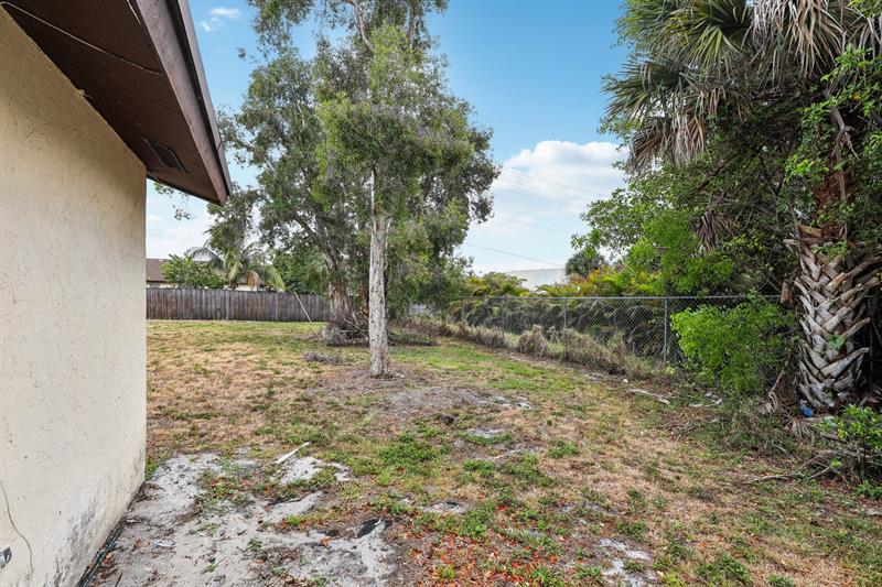 Image 32 of 34 For 3789 Mil Pond Ct