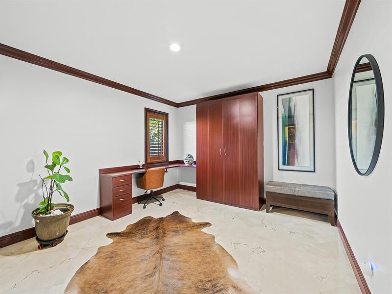 Image 22 of 50 For 2411 Desota Dr