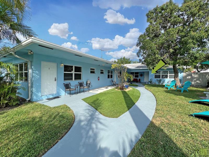 Image 4 of 54 For 2695 1st Ct  4
