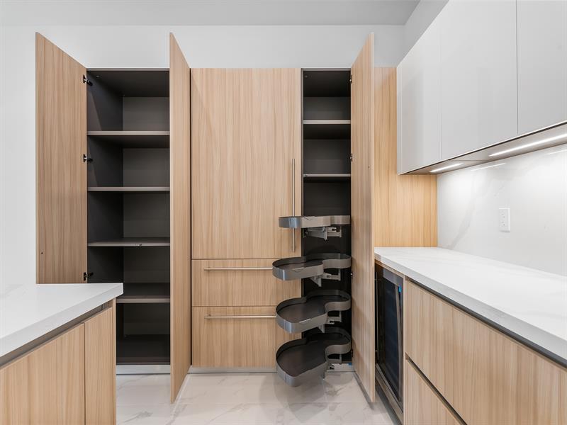 Image 10 of 53 For 808 2nd Street