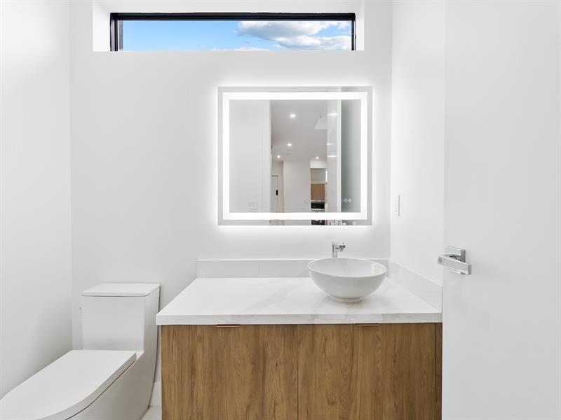 Image 11 of 53 For 808 2nd Street
