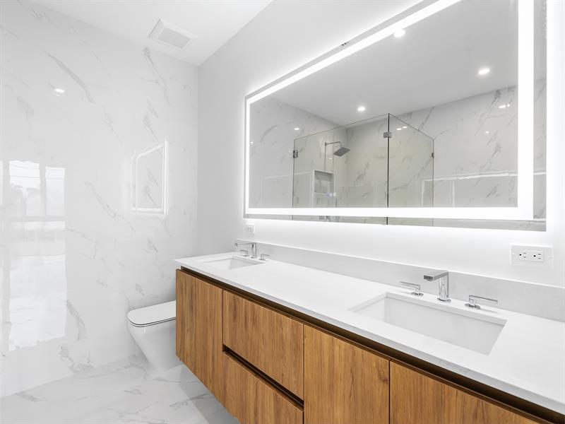 Image 17 of 53 For 808 2nd Street