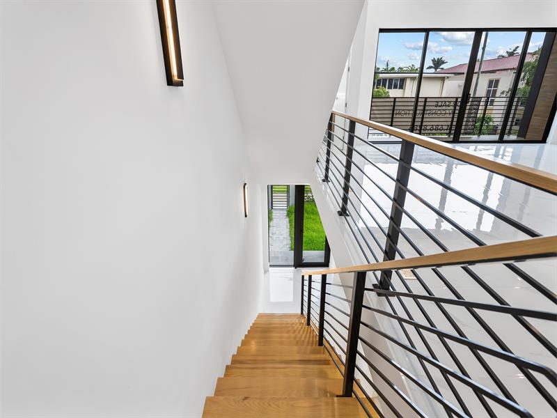 Image 36 of 53 For 808 2nd Street