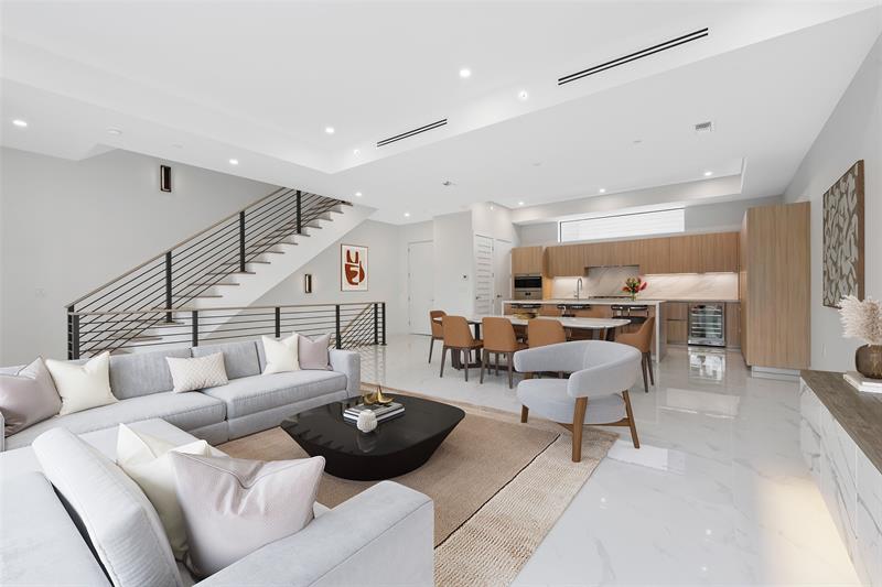 Image 4 of 53 For 808 2nd Street