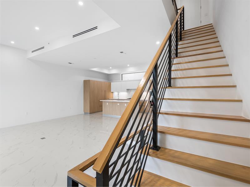 Image 43 of 53 For 808 2nd Street