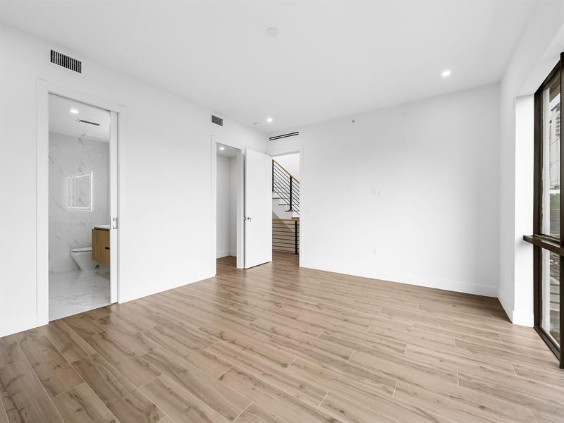 Image 47 of 53 For 808 2nd Street