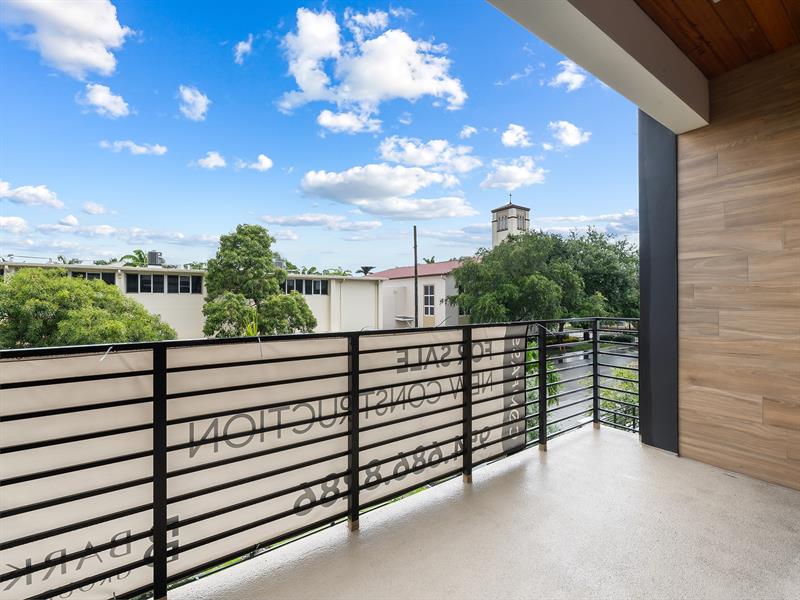 Image 6 of 53 For 808 2nd Street