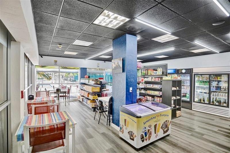 Image 24 of 35 For 18031 Biscayne Blvd  1104