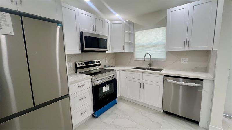 Details for 2801 34th Ave  16a, Hollywood, FL 33021