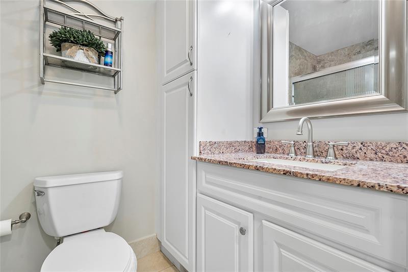 Image 22 of 31 For 4570 3rd St  A