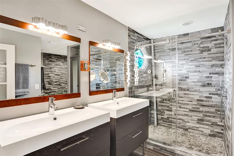 Image 22 of 38 For 2945 Begonia Way