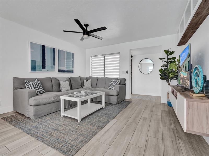 Image 4 of 57 For 1561 24th Ter