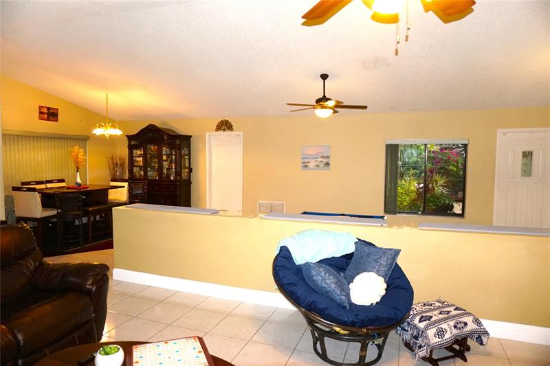 Image 17 of 50 For 9124 50th Ct
