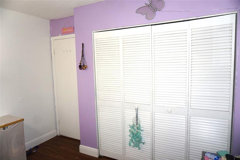 Image 23 of 50 For 9124 50th Ct