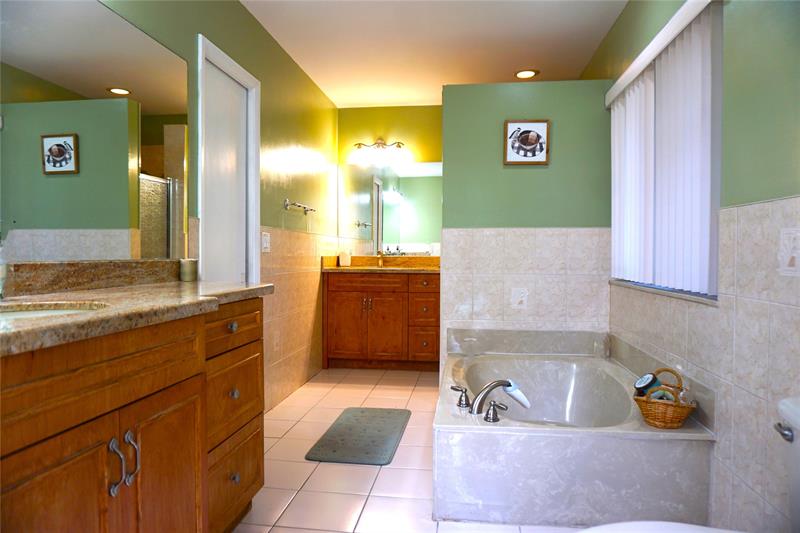Image 24 of 50 For 9124 50th Ct