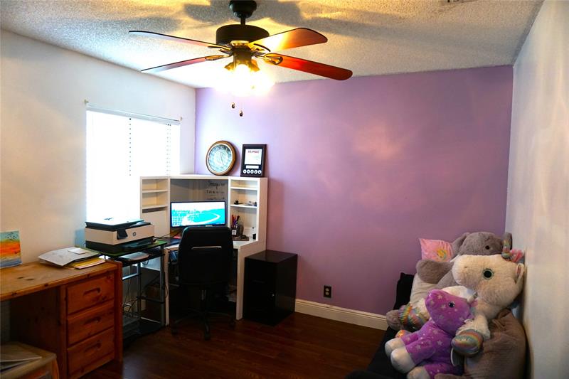 Image 32 of 50 For 9124 50th Ct
