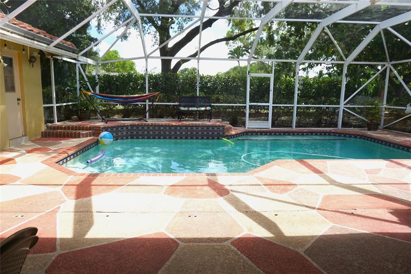 Image 9 of 50 For 9124 50th Ct