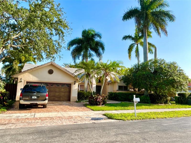 Details for 12626 9th Pl, Davie, FL 33325