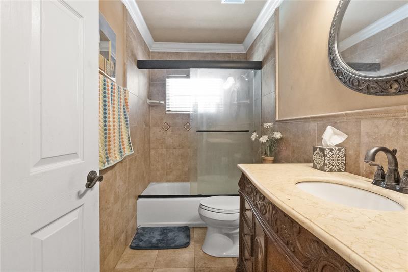 Image 16 of 25 For 12626 9th Pl