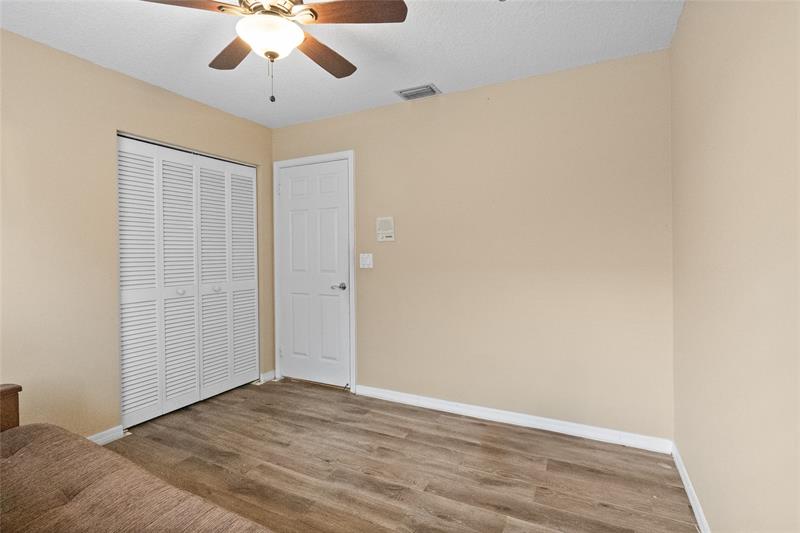 Image 18 of 25 For 12626 9th Pl
