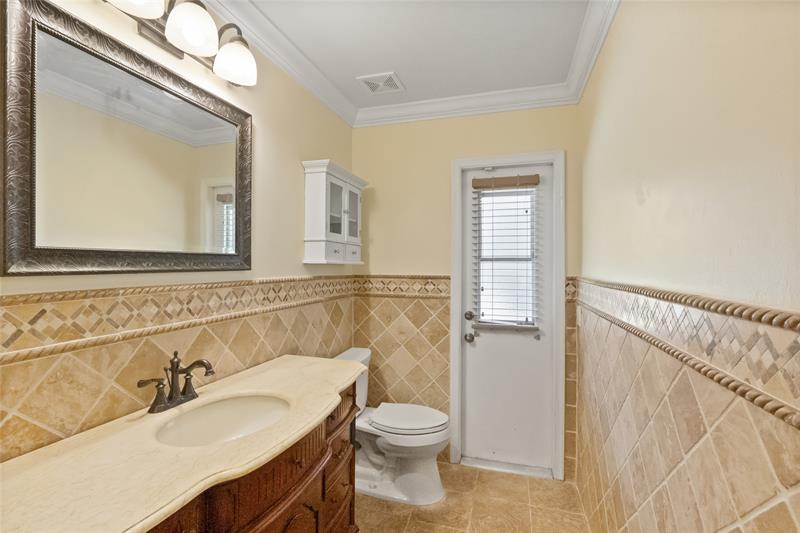 Image 19 of 25 For 12626 9th Pl