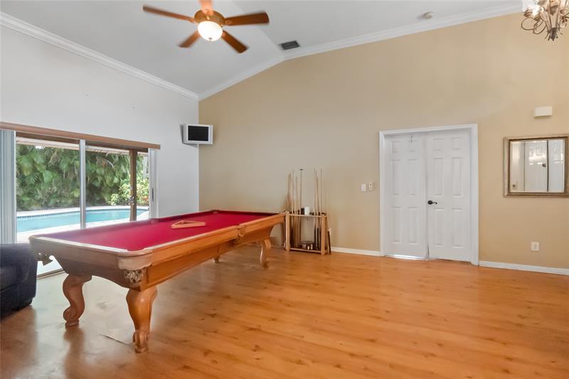 Image 4 of 25 For 12626 9th Pl