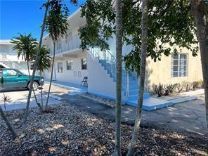 Image 13 of 18 For 4652 Poinciana St  2