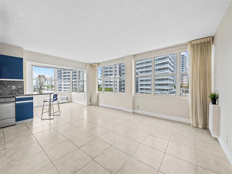 Image 12 of 17 For 345 Fort Lauderdale Beach Blvd  801