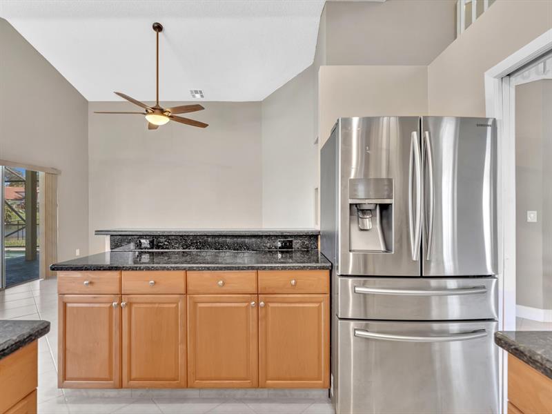 Image 13 of 57 For 9240 Oak Grove Cir