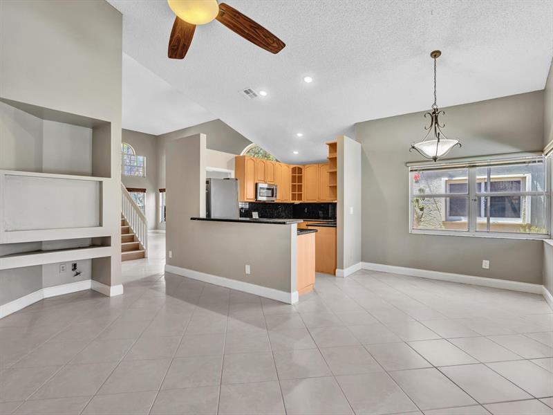 Image 16 of 57 For 9240 Oak Grove Cir