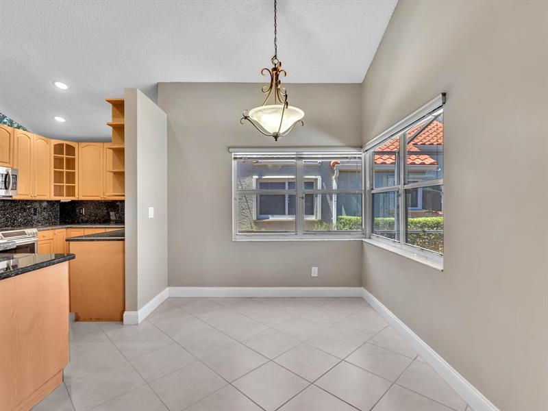 Image 17 of 57 For 9240 Oak Grove Cir