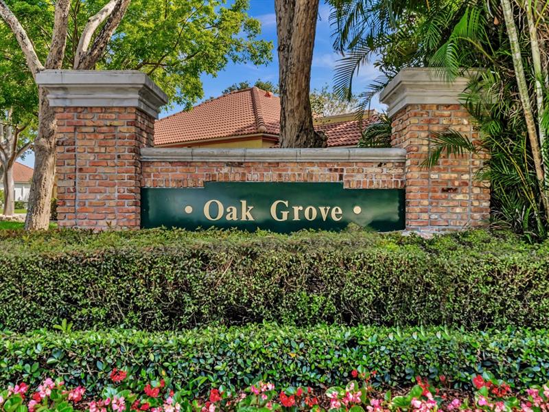 Image 44 of 57 For 9240 Oak Grove Cir
