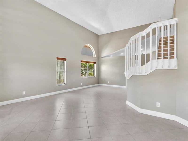 Image 7 of 57 For 9240 Oak Grove Cir