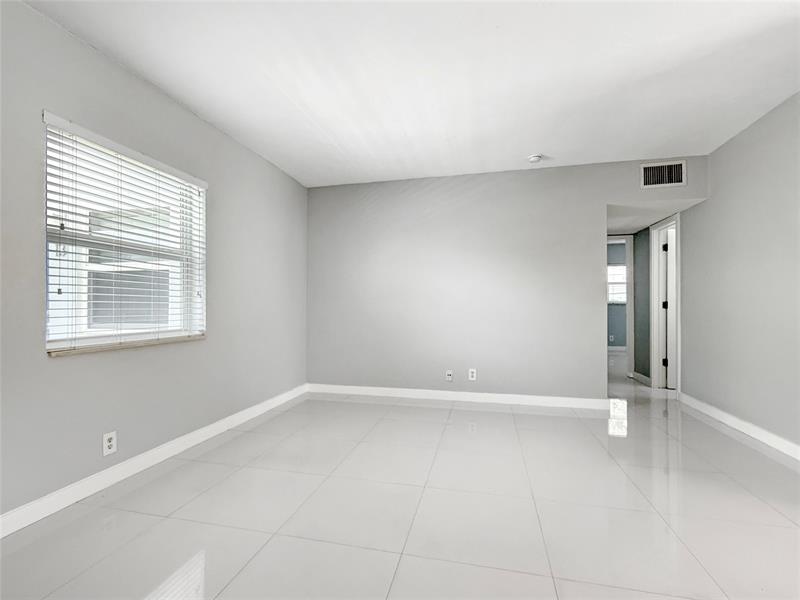 Image 11 of 32 For 416 15th Ave  12