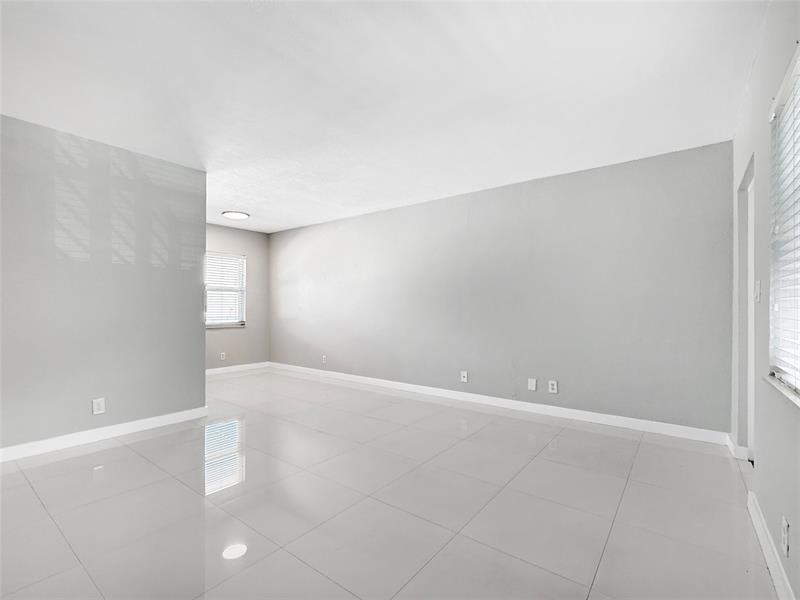 Image 12 of 32 For 416 15th Ave  12