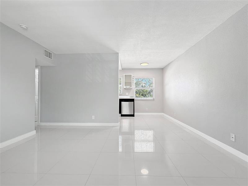 Image 13 of 32 For 416 15th Ave  12