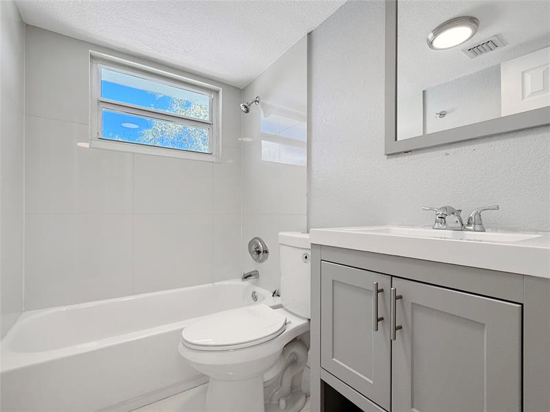Image 20 of 32 For 416 15th Ave  12