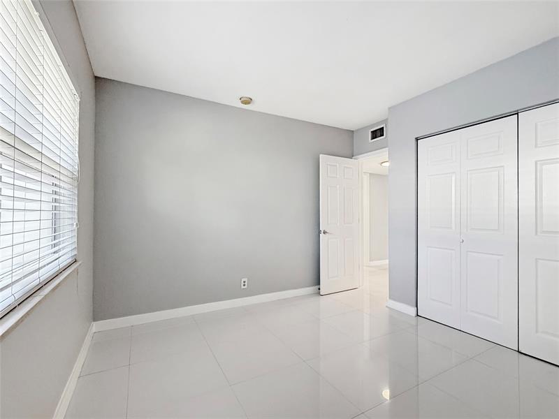 Image 21 of 32 For 416 15th Ave  12