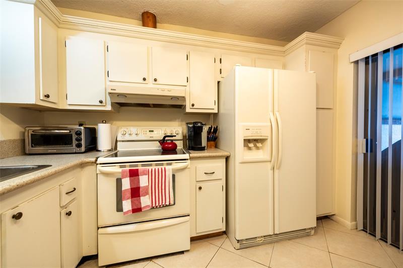 Image 16 of 38 For 6429 Pinehurst Cir W.  C24