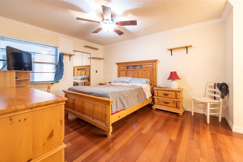 Image 19 of 38 For 6429 Pinehurst Cir W.  C24