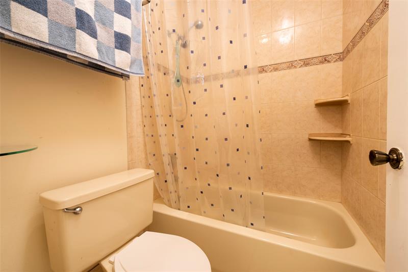 Image 21 of 38 For 6429 Pinehurst Cir W.  C24
