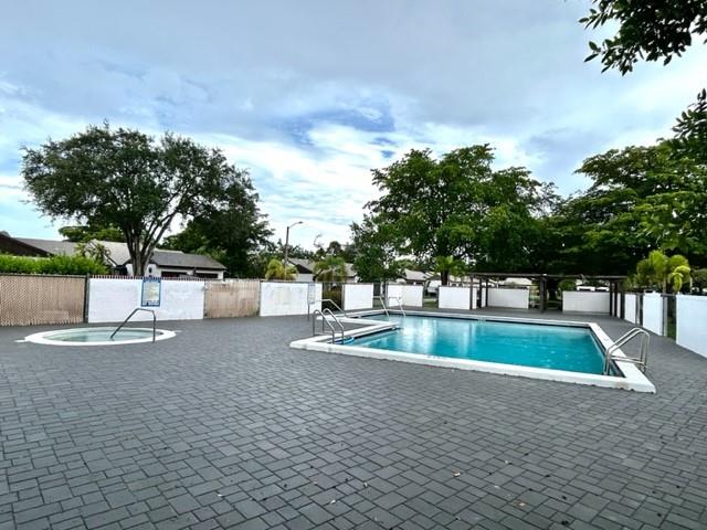 Image 37 of 38 For 6429 Pinehurst Cir W.  C24