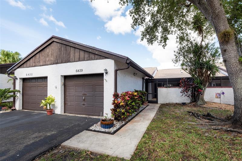 Image 4 of 38 For 6429 Pinehurst Cir W.  C24