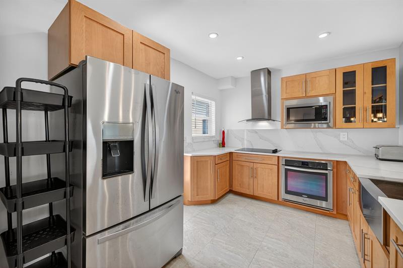 Image 17 of 62 For 283 Imperial Ln