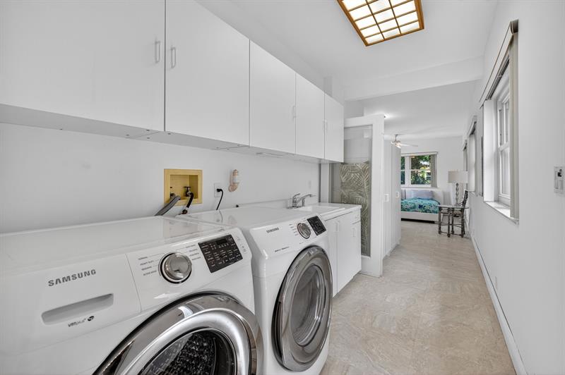 Image 61 of 62 For 283 Imperial Ln