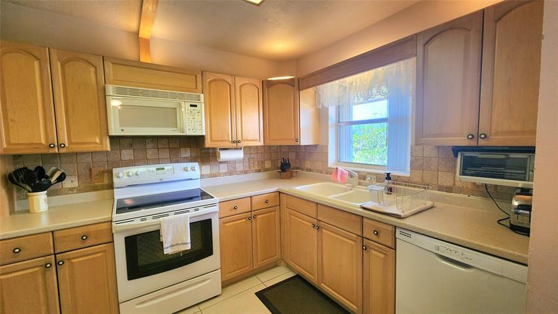Details for 700 6th Ave  302, Deerfield Beach, FL 33441