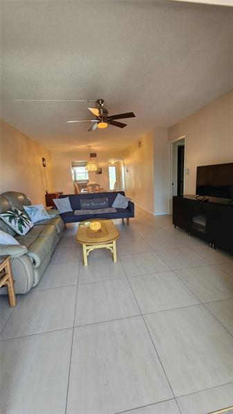 Image 12 of 50 For 700 6th Ave  302